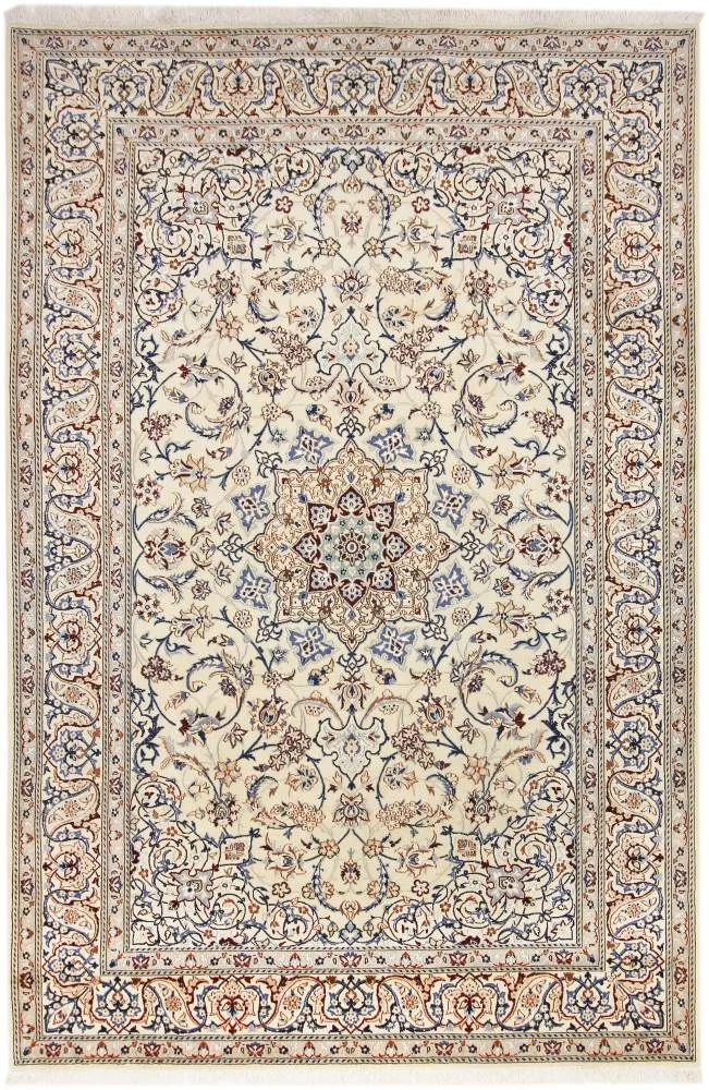 Design of Nain Carpets